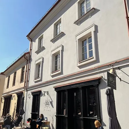 Coffeeshop Living Experience In Oldtown!